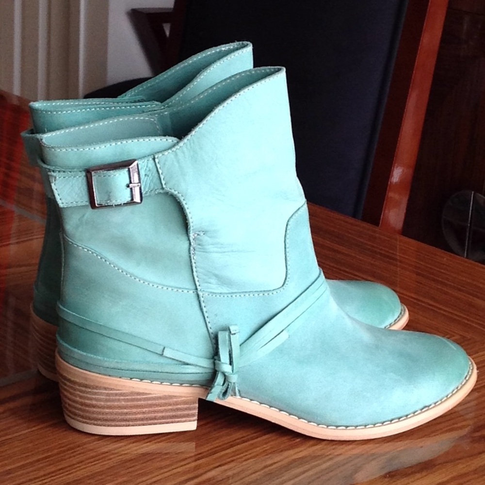 Women’s Teal Low Heel Ankle Boots - Casual Western Style